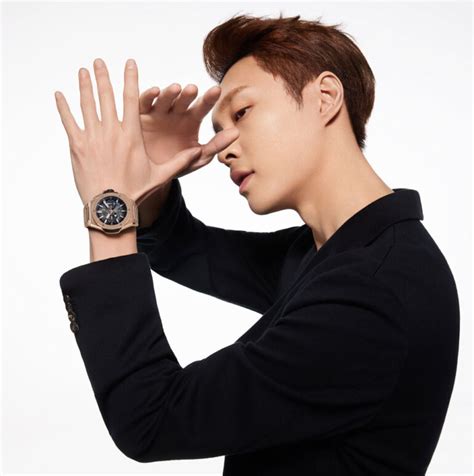 lay zhang hublot|How Lay Zhang embodies the ‘Art of Fusion’ as Hublot’s newest .